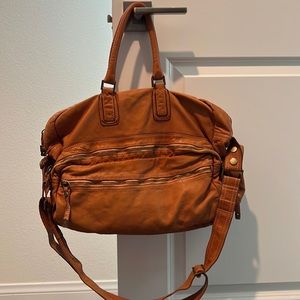 Sissi Rossi tan leather large bag with shoulder strap